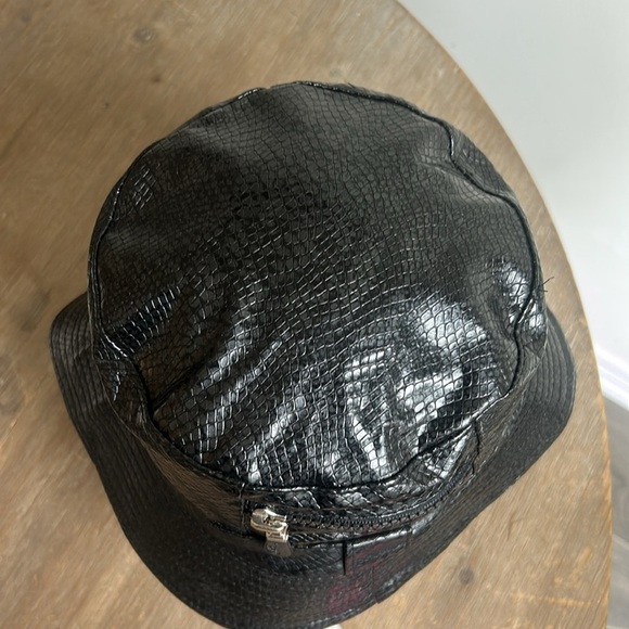 Nike Black PU Bucket Hat One Size Unisex - Picture 7 of 11